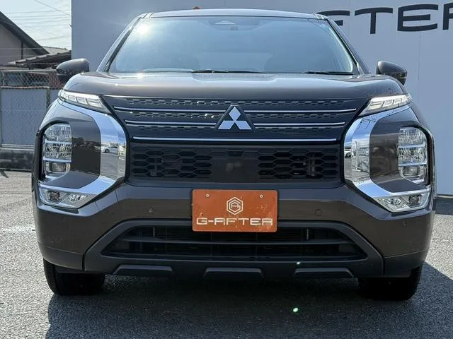 Mitsubishi OUTLANDER PHEV M 2023 — миниатюра 3