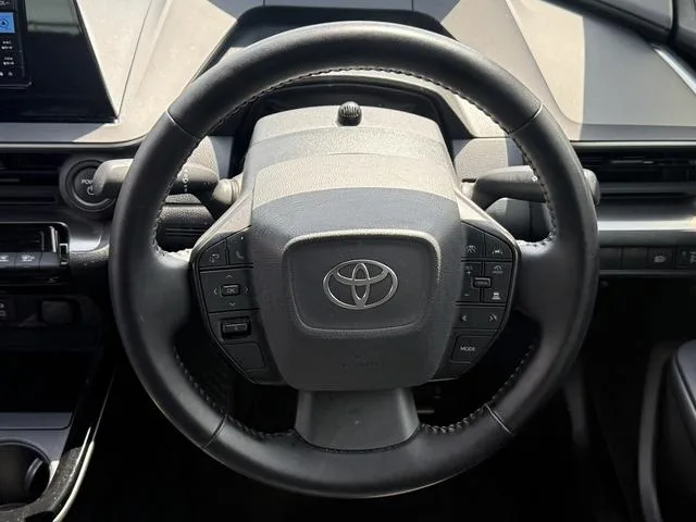 Toyota Prius X 2023 — миниатюра 5
