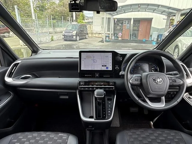 Toyota VOXY HYBRID S-Z 2023 — миниатюра 5