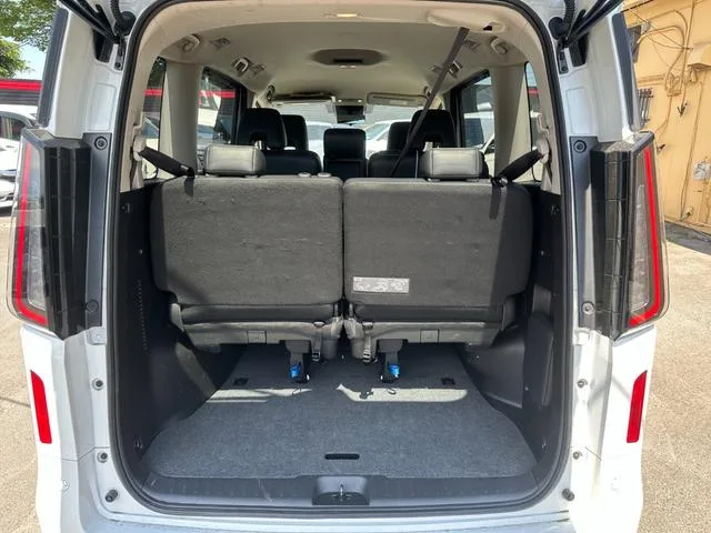 Nissan SERENA HIGHWAY STAR V 2025 — миниатюра 4