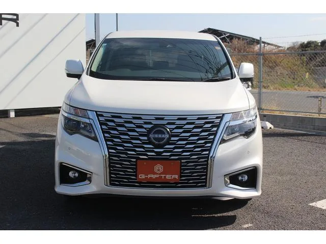 Nissan ELGRAND 250HIGHWAY STAR S 2024 — миниатюра 2