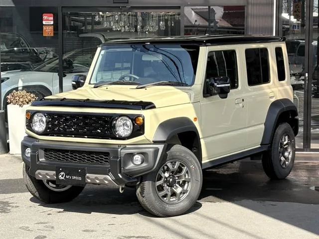 Suzuki JIMNY NOMADE FC 2025 — фото 1, купить с доставкой в Москву