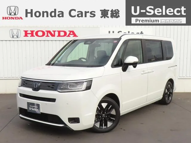 Honda STEPWAGON E:HEV AIR 2023 — фото 1, купить с доставкой в Москву