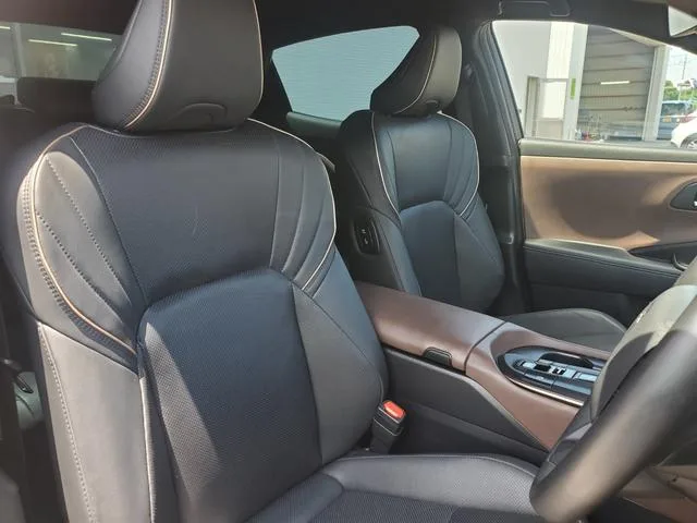 Toyota CROWN CROSSOVER G ADVANCED LEATHER PACKAGE 2023 — миниатюра 4