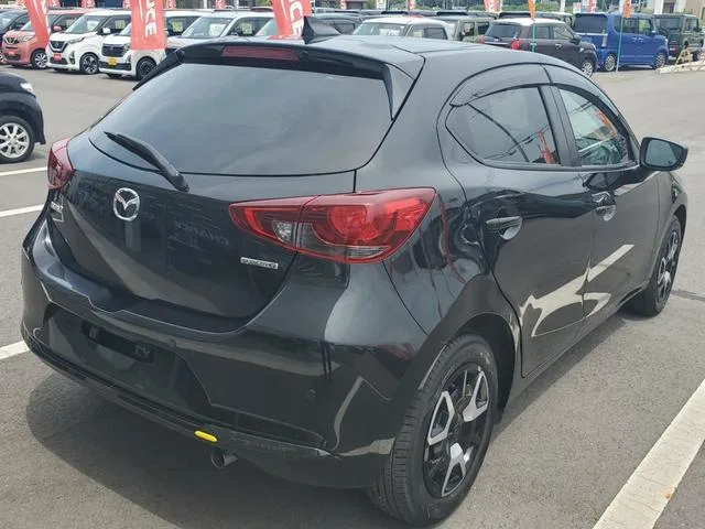 Mazda MAZDA2 15 BD 2023 — миниатюра 2