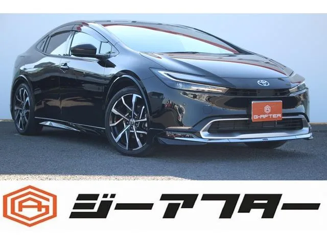 Toyota Prius Z 2023 — фото 1, купить с доставкой в Москву