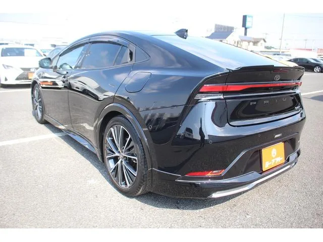 Toyota Prius Z 2023 — миниатюра 4