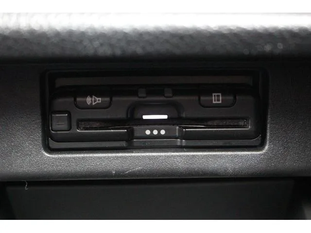 Nissan ELGRAND 250HIGHWAY STAR S 2024 — миниатюра 2