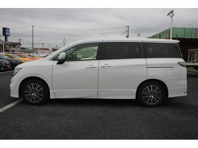 Nissan ELGRAND 250HIGHWAY STAR S 2024 — миниатюра 3