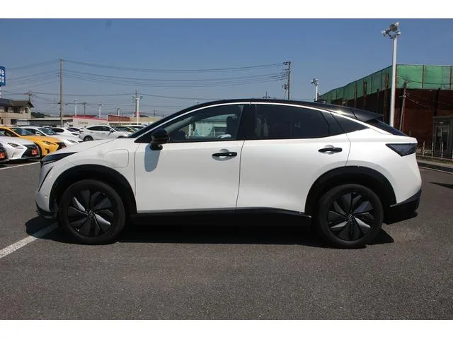 Nissan Ariya B6 2022 — миниатюра 3