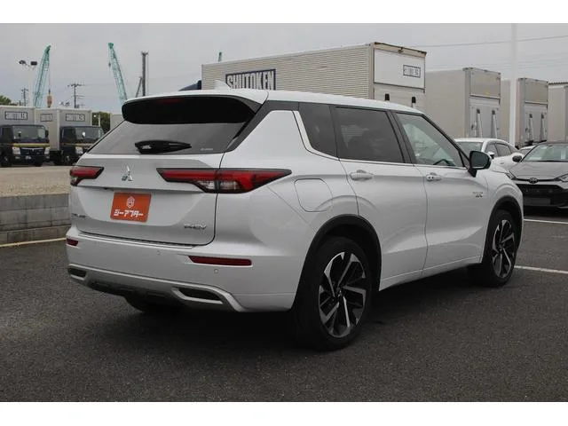 Mitsubishi OUTLANDER PHEV P 2022 — миниатюра 4