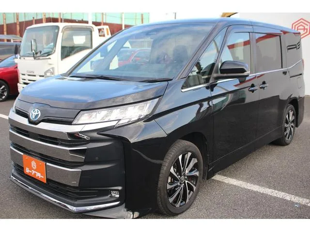 Toyota NOAH HYBRID S-Z 2022 — миниатюра 3