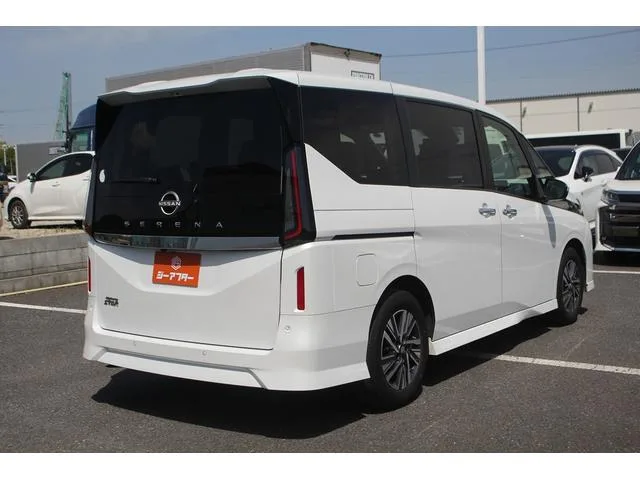 Nissan SERENA HIGHWAY STAR V 2025 — миниатюра 4