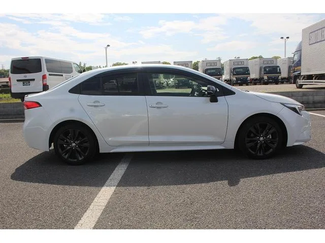 Toyota Corolla HYBRID WB 2023 — миниатюра 4