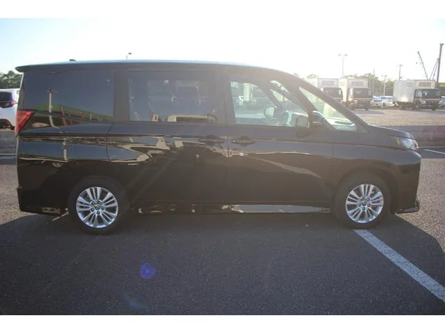 Toyota NOAH HYBRID S-G 2023 — миниатюра 4