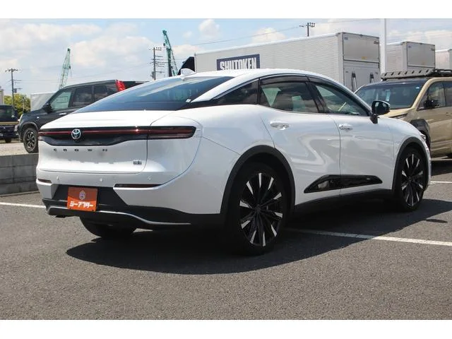 Toyota CROWN CROSSOVER RS ADVANCED 2022 — миниатюра 4