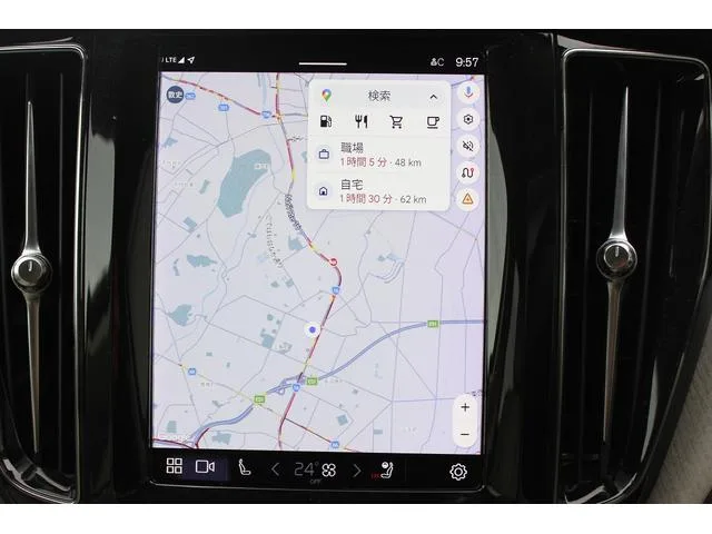 Volvo XC60 PLUS B5 2022 — миниатюра 3