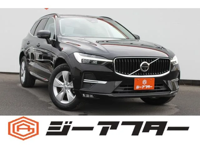 Volvo XC60 PLUS B5 2022 — фото 1, купить с доставкой в Москву