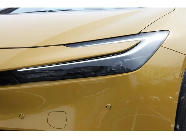 Toyota Prius Z 2024 — миниатюра 2