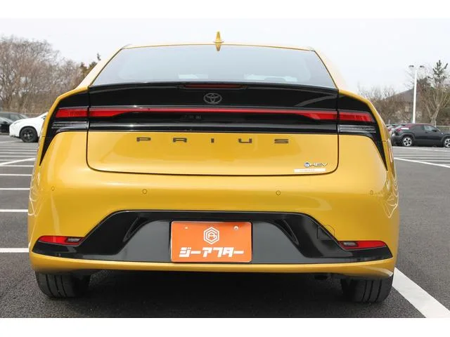 Toyota Prius Z 2024 — миниатюра 3