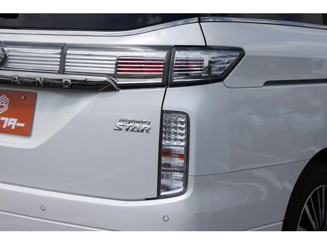 Nissan ELGRAND 250HIGHWAY STAR S 2024 — миниатюра 4