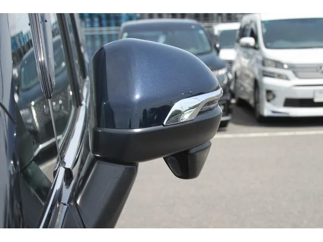 Honda STEPWAGON E:HEV SPADA PREMIUM LINE 2024 — миниатюра 5