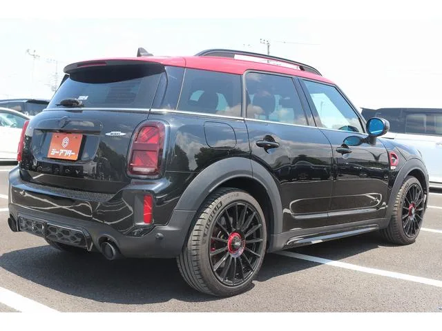 MINI MINI JOHN COOPER WORKS CROSSOVER PREMIUM PLUS PACKAGE ESSENTIAL TRIM 2023 — миниатюра 3