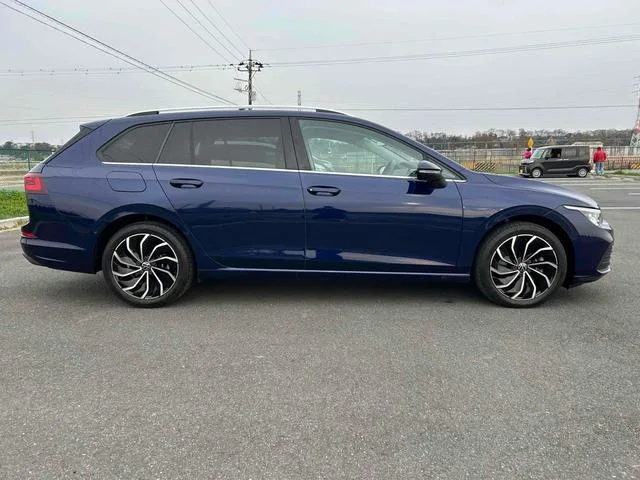 Volkswagen GOLF VARIANT TDI ACTIVE ADVANCE 2023 — миниатюра 5