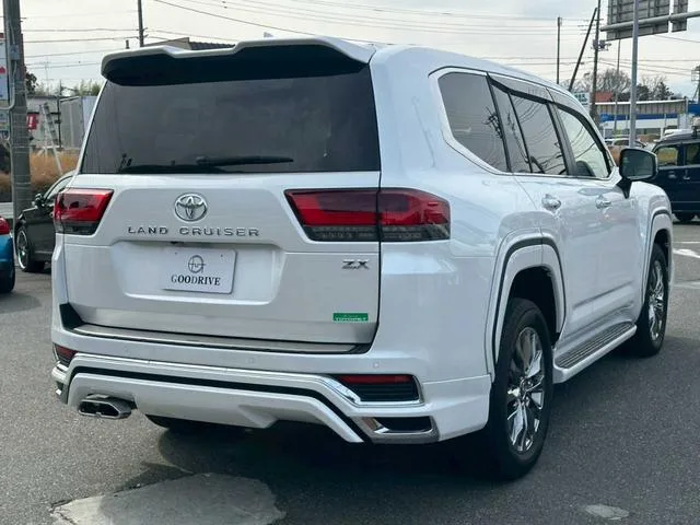 Toyota Land Cruiser ZX 2024 — миниатюра 2