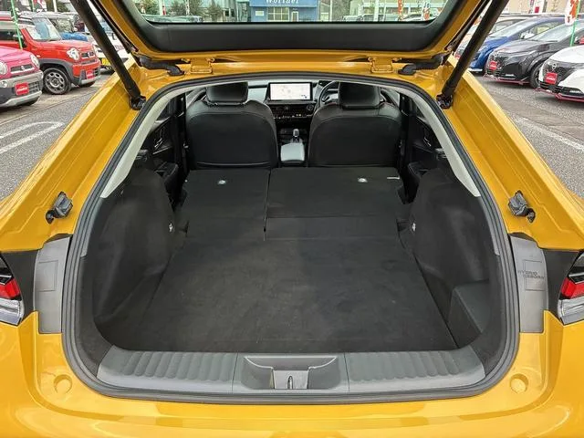 Toyota Prius Z 2023 — миниатюра 5