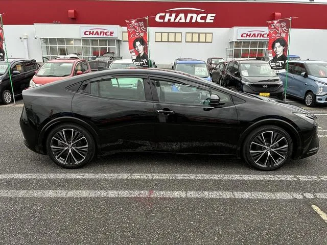 Toyota Prius Z 2023 — миниатюра 3