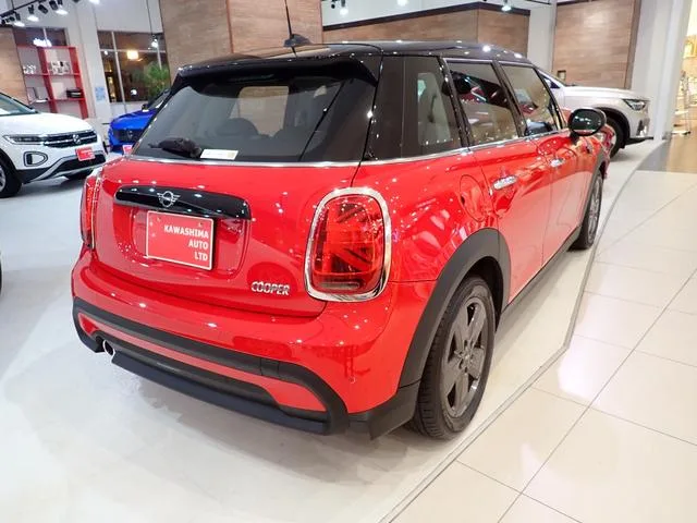 MINI MINI COOPER FIRST PACKAGE ESSENTIAL TRIM 2023 — миниатюра 2