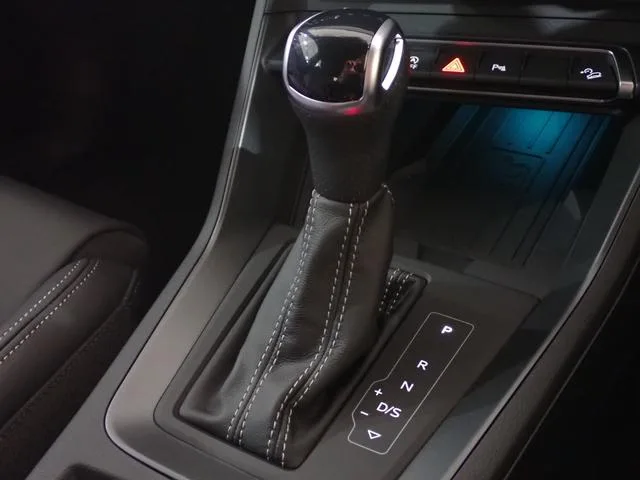 Audi Q3 35 TFSI S LINE 2024 — миниатюра 5