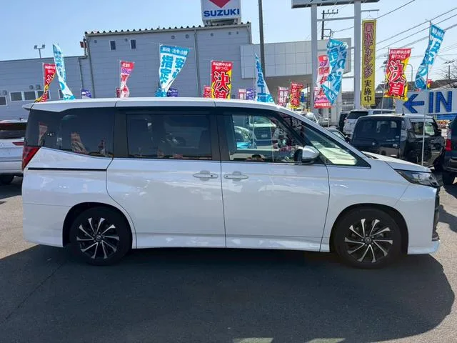 Toyota NOAH S-Z 2024 — миниатюра 4