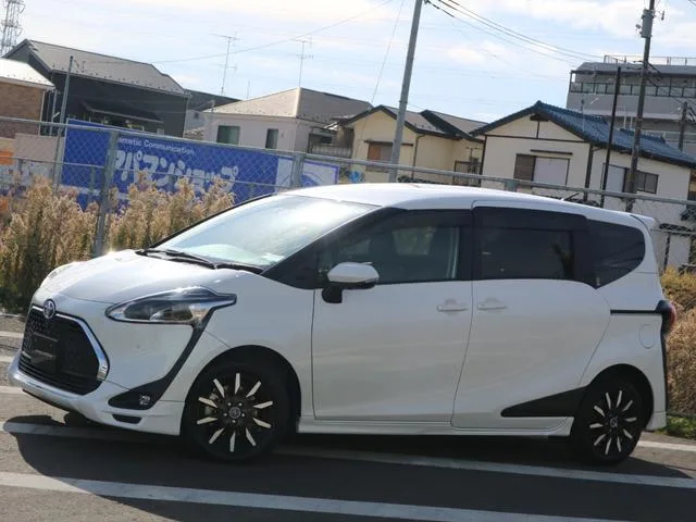 Toyota SIENTA HYBRID G CUERO 2022 — миниатюра 2