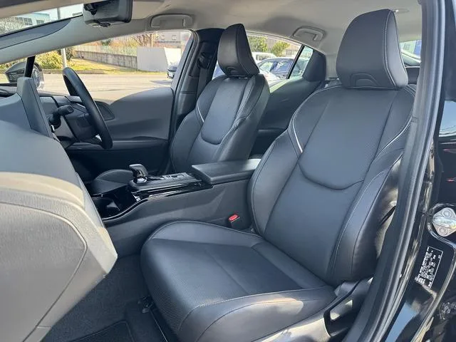 Toyota Prius Z 2023 — миниатюра 3