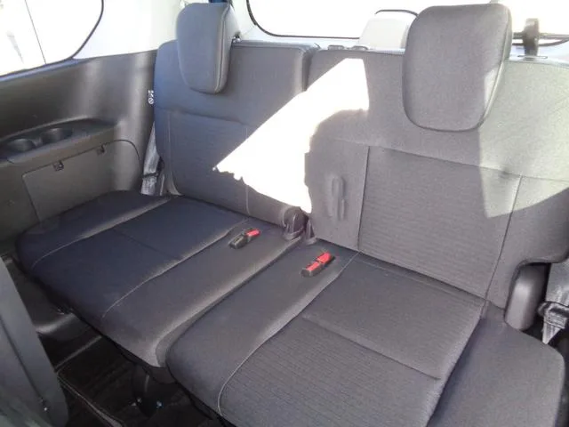 Nissan SERENA E-POWER HIGHWAY STAR V 2023 — миниатюра 3