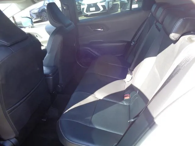 Toyota Prius Z 2023 — миниатюра 3