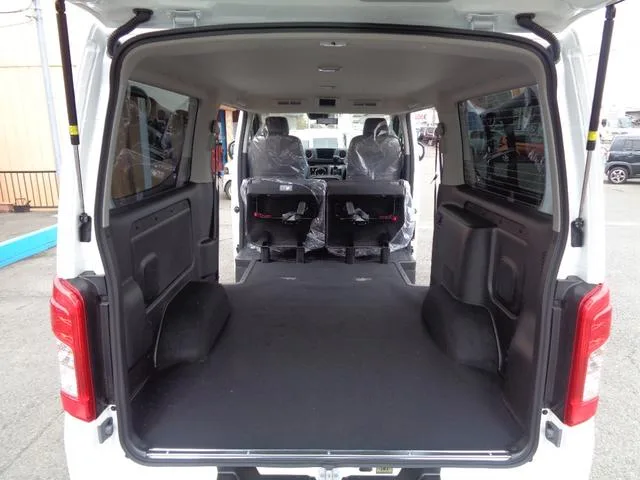 Nissan CARAVAN LONG PREMIUM GX OUTDOOR BLACK EDITION 2026 — миниатюра 5