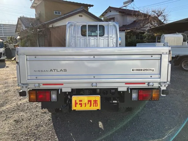 Nissan ATLAS TRUCK 2025 — миниатюра 5