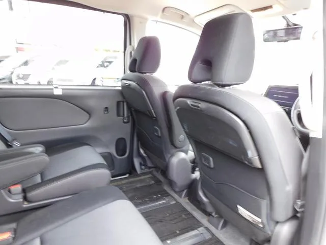 Nissan SERENA E-POWER HIGHWAY STAR V 2022 — миниатюра 4