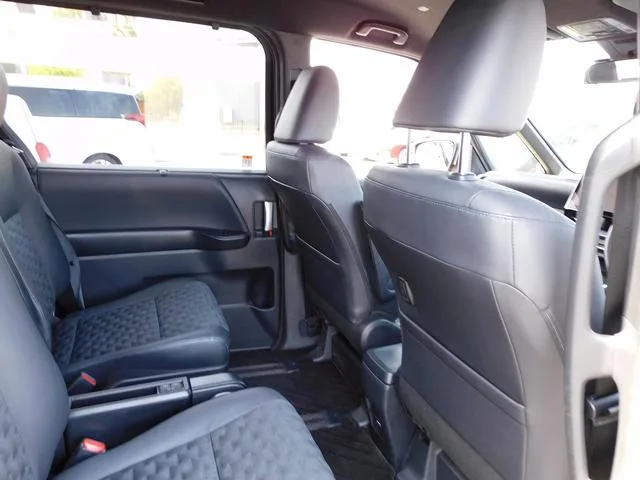 Toyota VOXY HYBRID S-Z 2025 — миниатюра 4