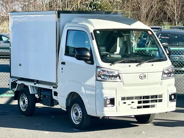 Daihatsu HIJET TRUCK 2022 — фото 1, купить с доставкой в Москву
