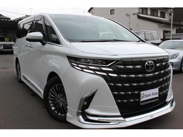 Toyota ALPHARD HYBRID EXECUTIVE LOUNGE 2023 — фото 1, купить с доставкой в Москву