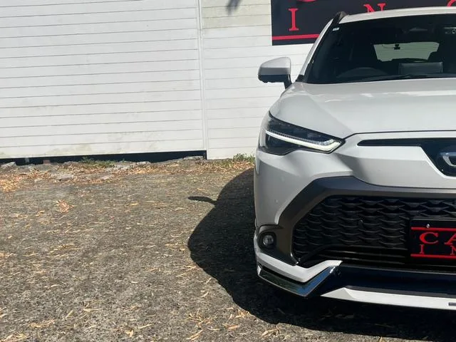 Toyota CorollaCross HYBRID Z 2024 — миниатюра 3