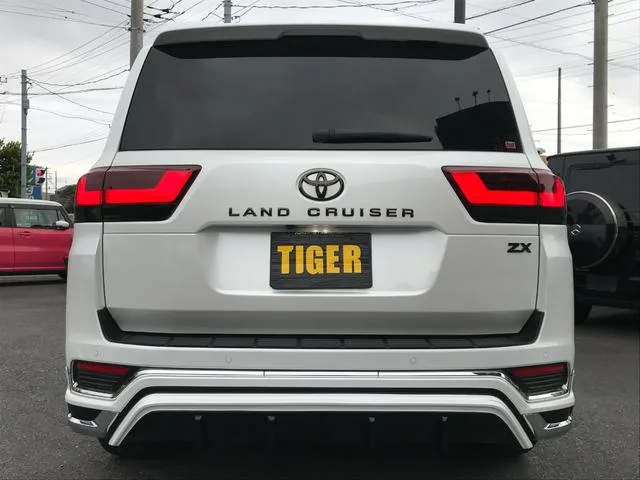 Toyota Land Cruiser ZX 2023 — миниатюра 5