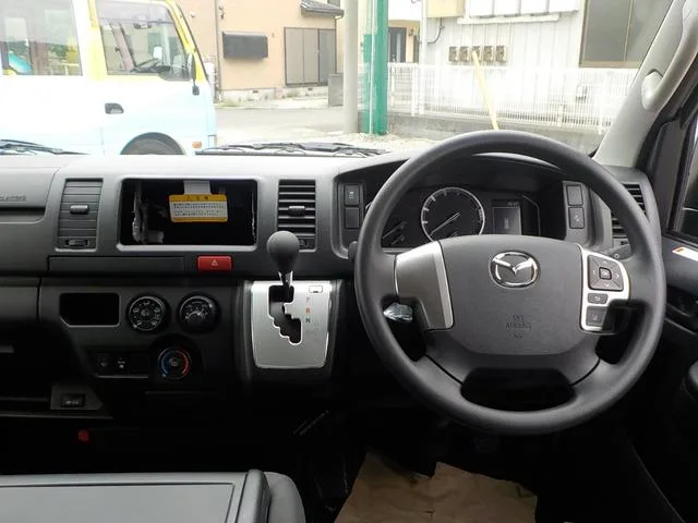 Mazda BRAWNY VAN 2026 — миниатюра 3