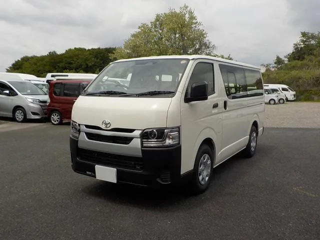 Toyota HIACE VAN LONG DX 2026 — фото 1, купить с доставкой в Москву