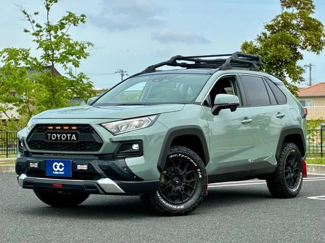 Toyota RAV4 ADVENTURE 2023 — миниатюра 3