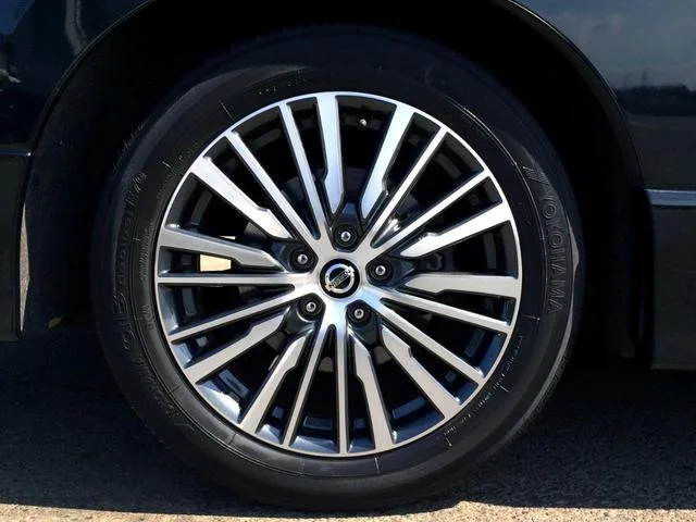 Nissan ELGRAND 250HIGHWAY STAR S 2022 — миниатюра 4